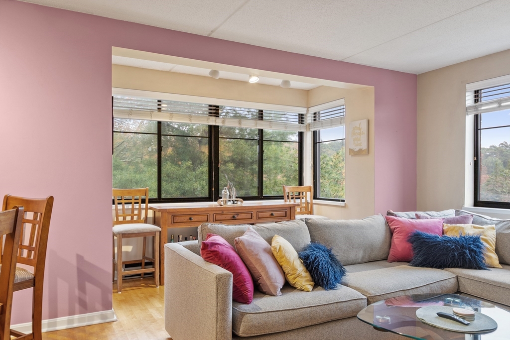 100 Ledgewood Dr 417