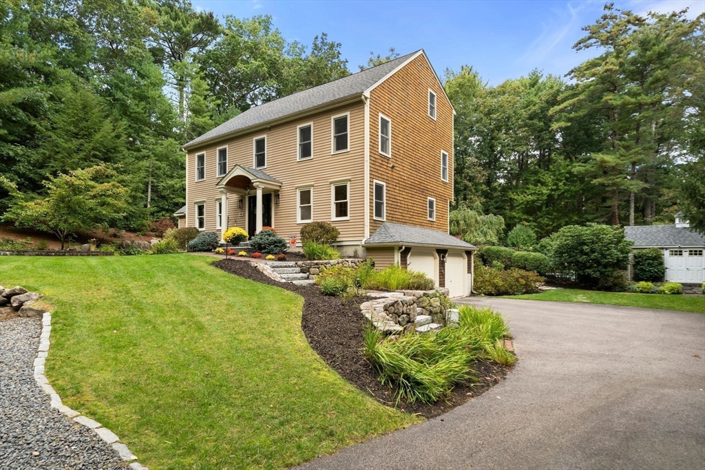 66 Hemlock Dr