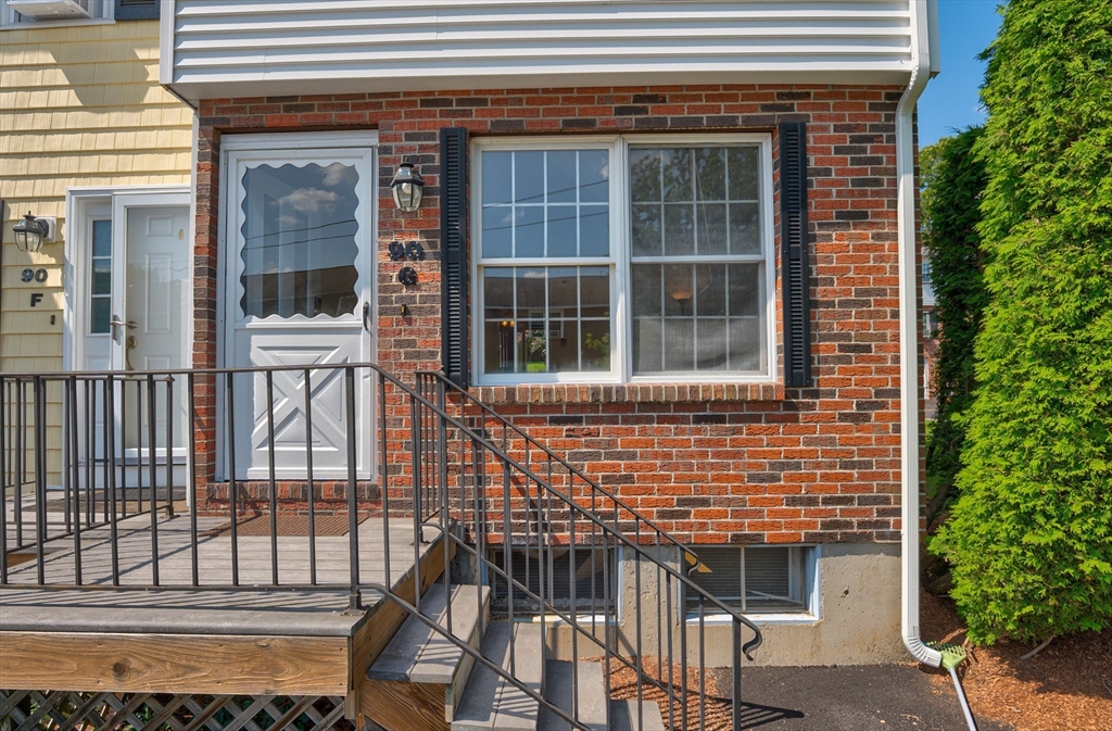 90 Roper St G