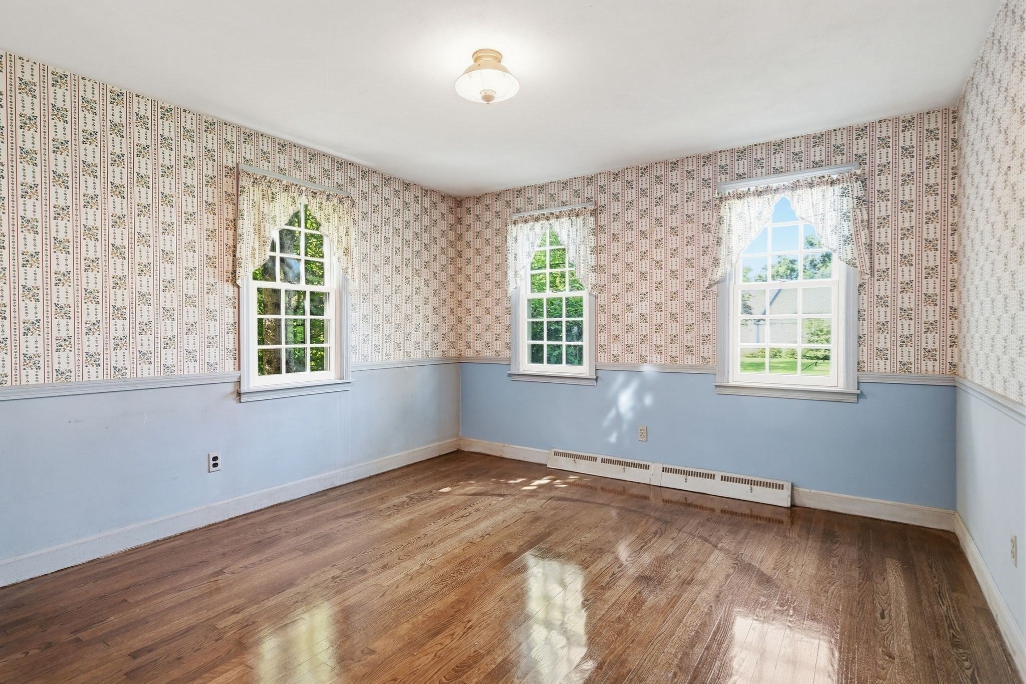 148 Falmouth Rd, West Springfield, MA, 148 Falmouth Rd, West Springfield, MA Photo #4