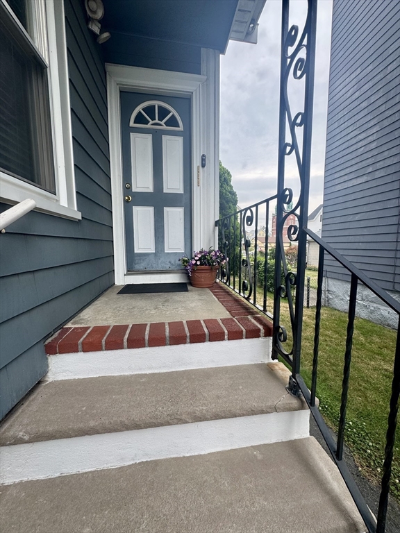 24 Briggs St