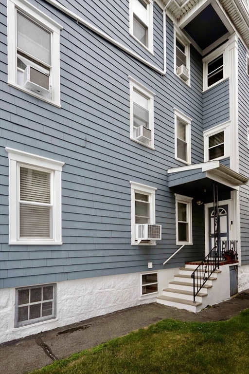 24 Briggs St