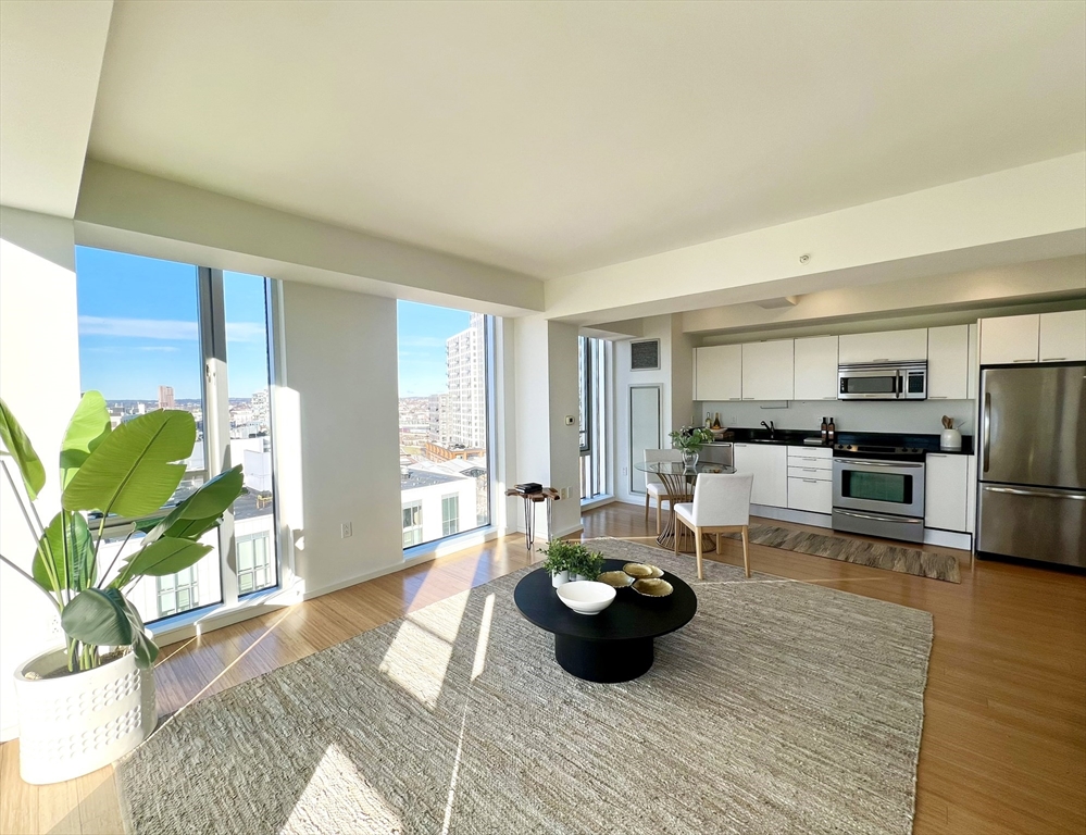 2 Earhart Street PH4