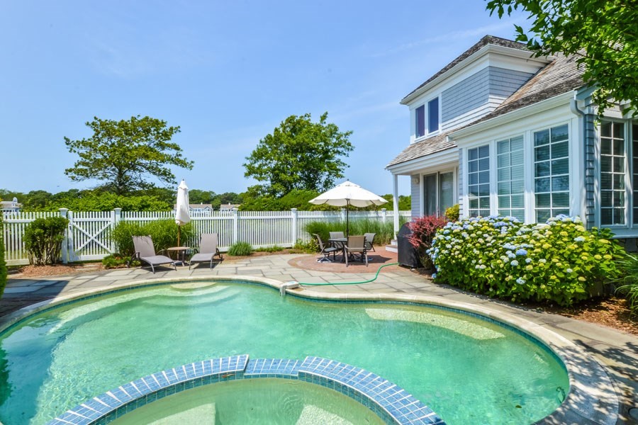 Mashpee, Massachusetts 02649, United States, 5 Bedrooms Bedrooms, ,5 BathroomsBathrooms,Residential,Active,100549