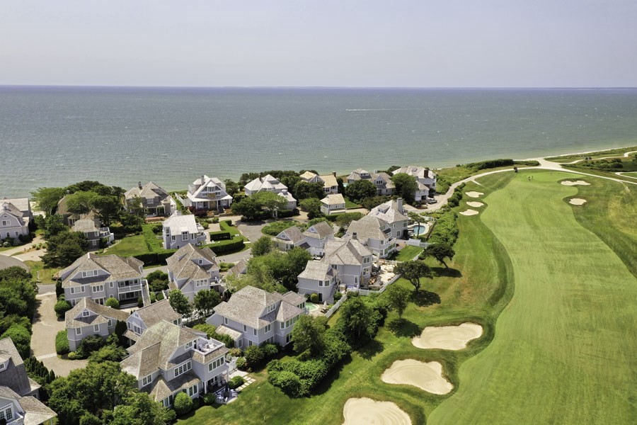 125 Shore Dr W