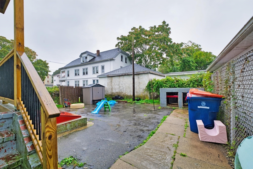 85 Rivet St