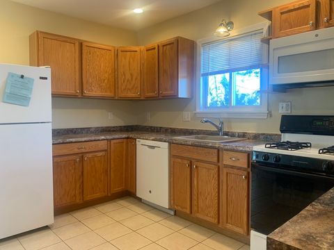 3 Hawkes St 2 Marblehead MA 01945