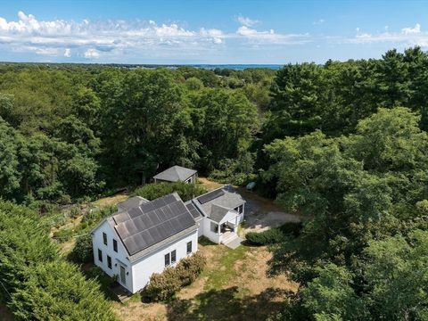 86 Fairhaven Rd Mattapoisett MA 02739