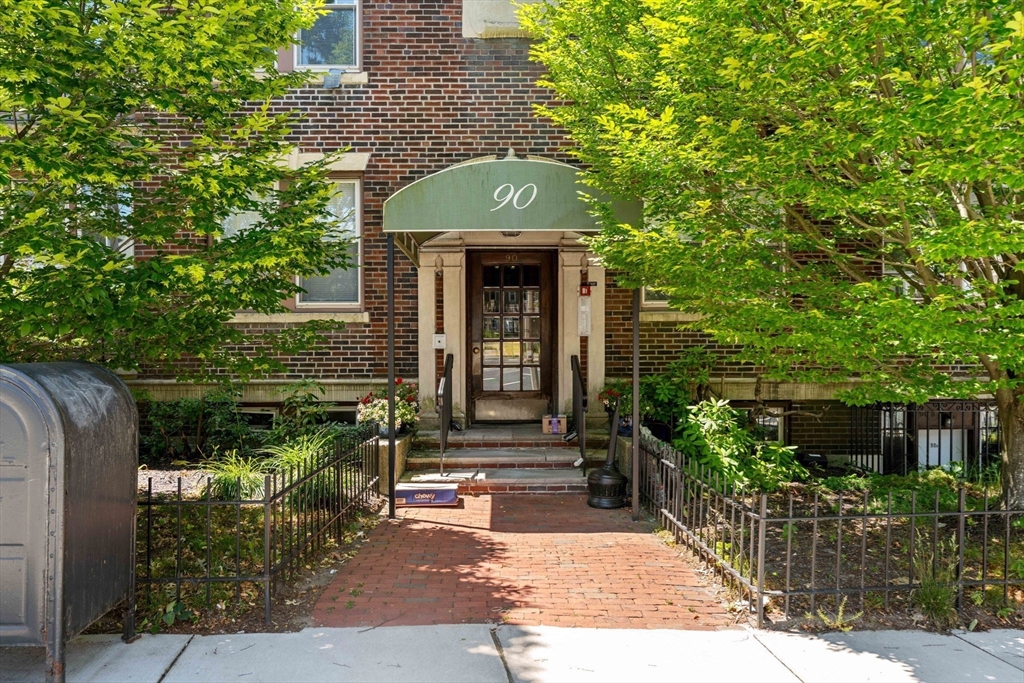 90 Bynner St 7