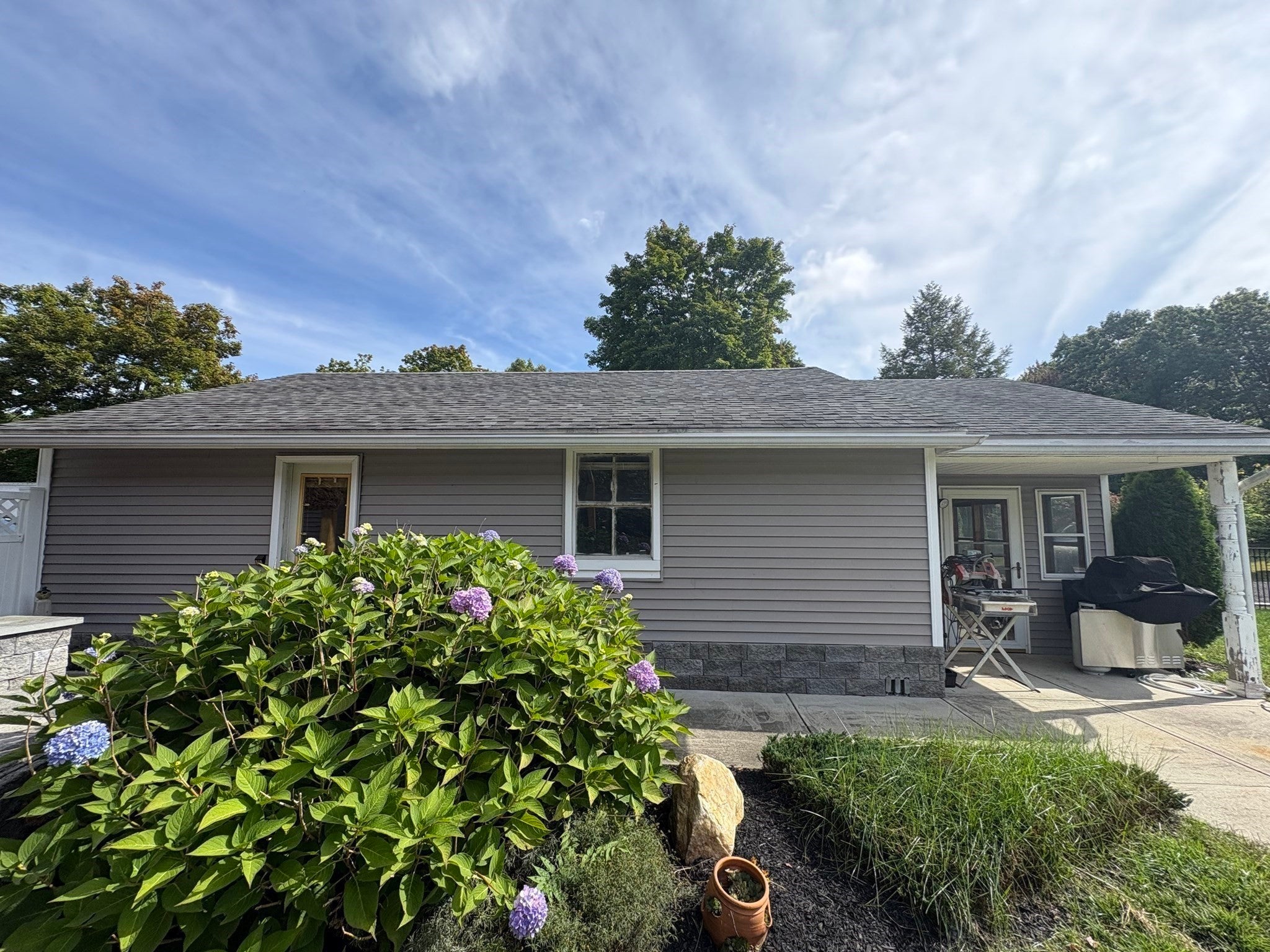 681 Mill St, Agawam, MA, 681 Mill St, Agawam, MA Photo #3