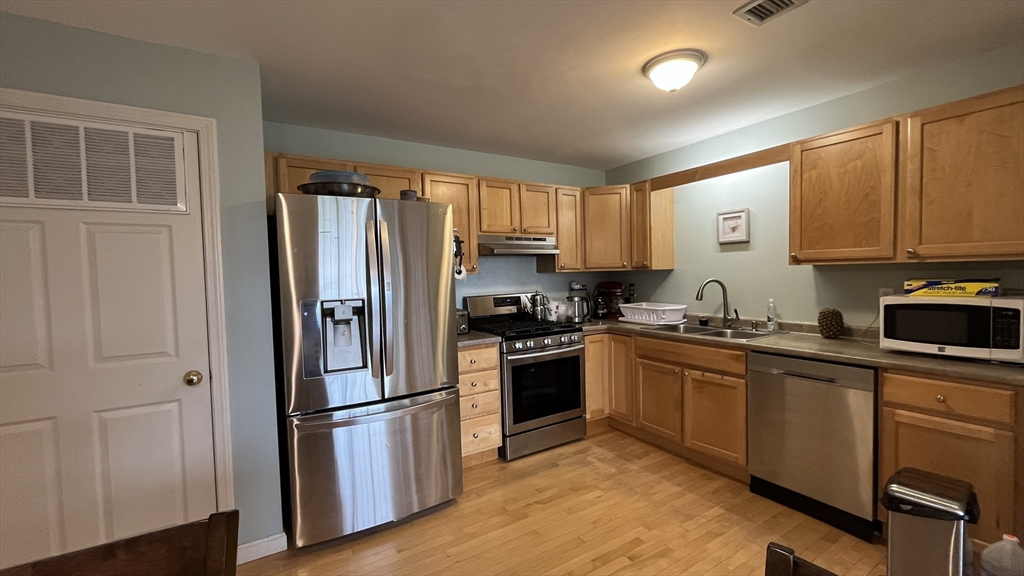 16 Margin St #8, Lynn, MA Photo #6