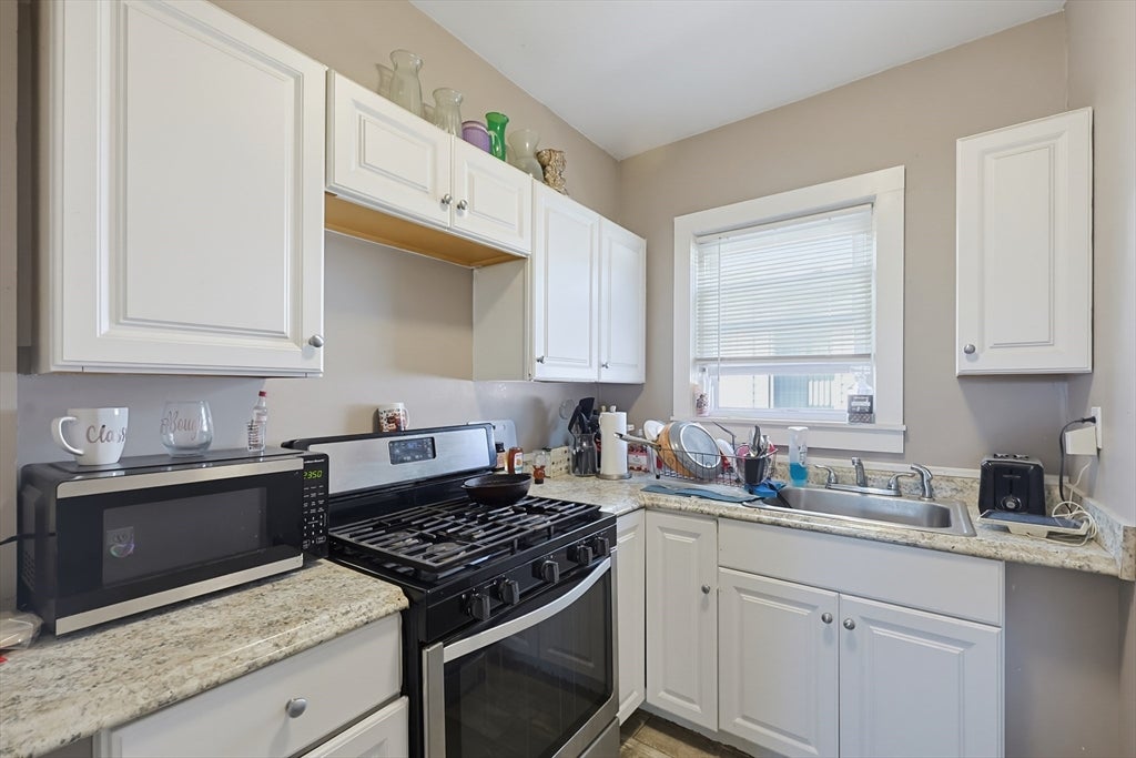 65 Arlington St, New Bedford, MA, 65 Arlington St, New Bedford, MA Photo #9