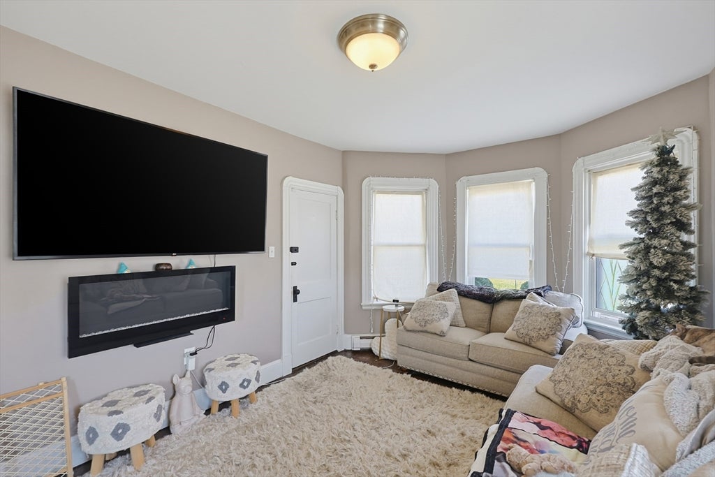 65 Arlington St, New Bedford, MA, 65 Arlington St, New Bedford, MA Photo #6