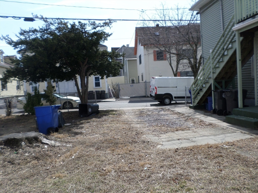 57 Bloomingdale St