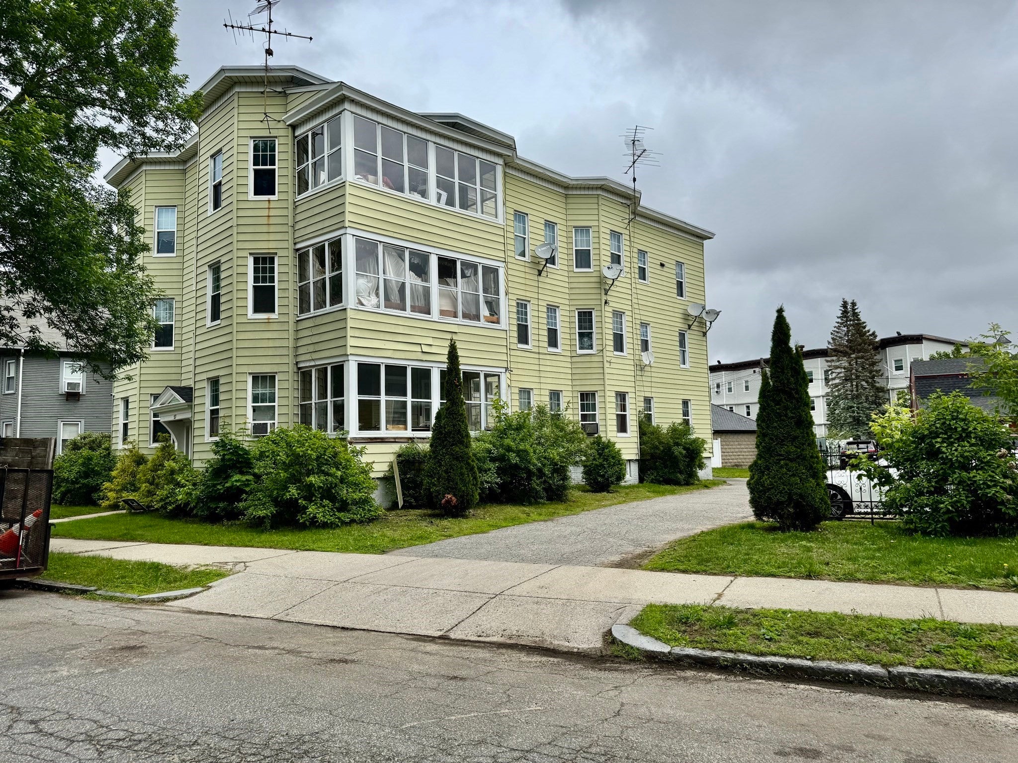 15-19 Litchfield St, Springfield, MA Photo #39