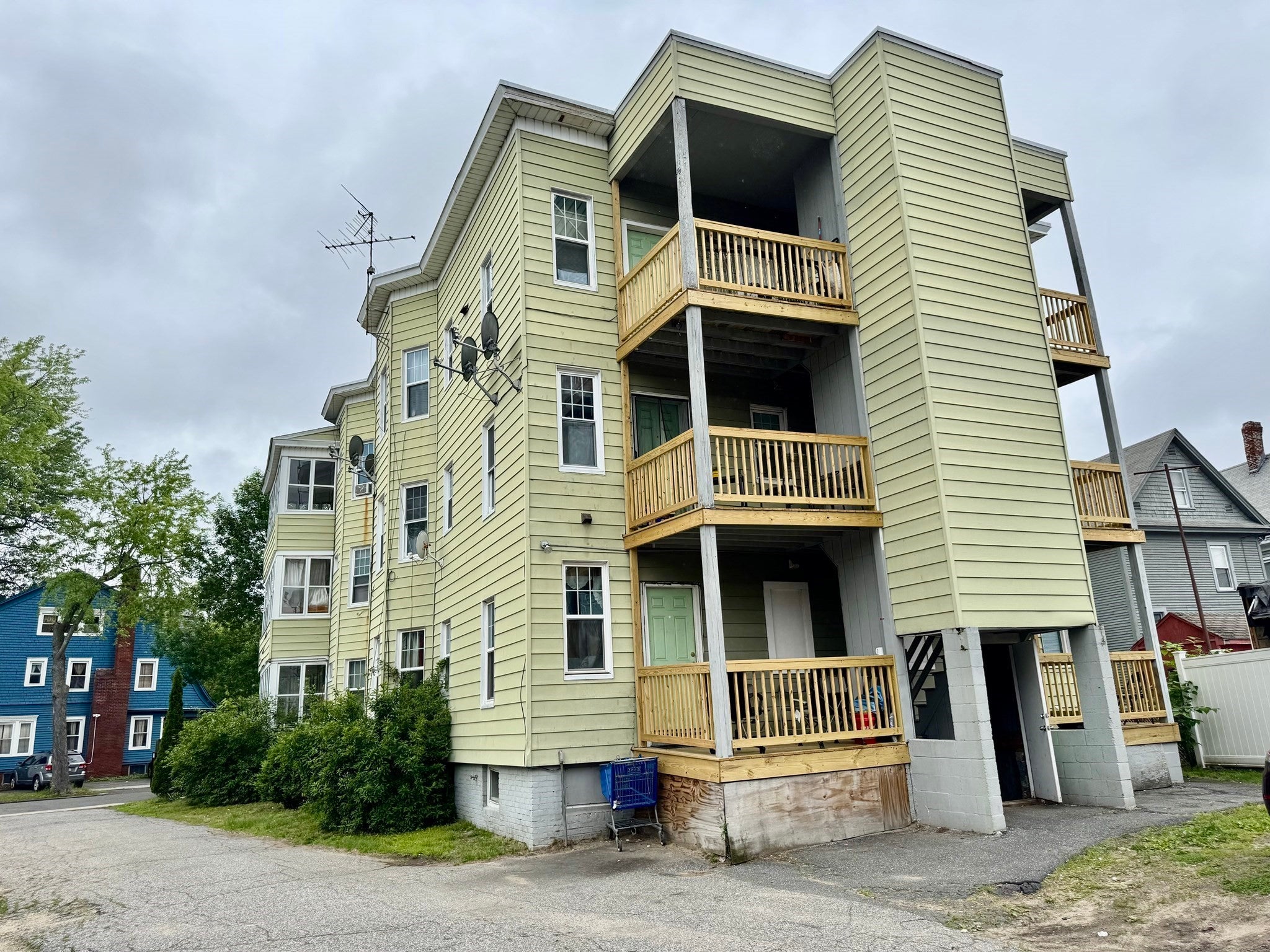 15-19 Litchfield St, Springfield, MA Photo #41