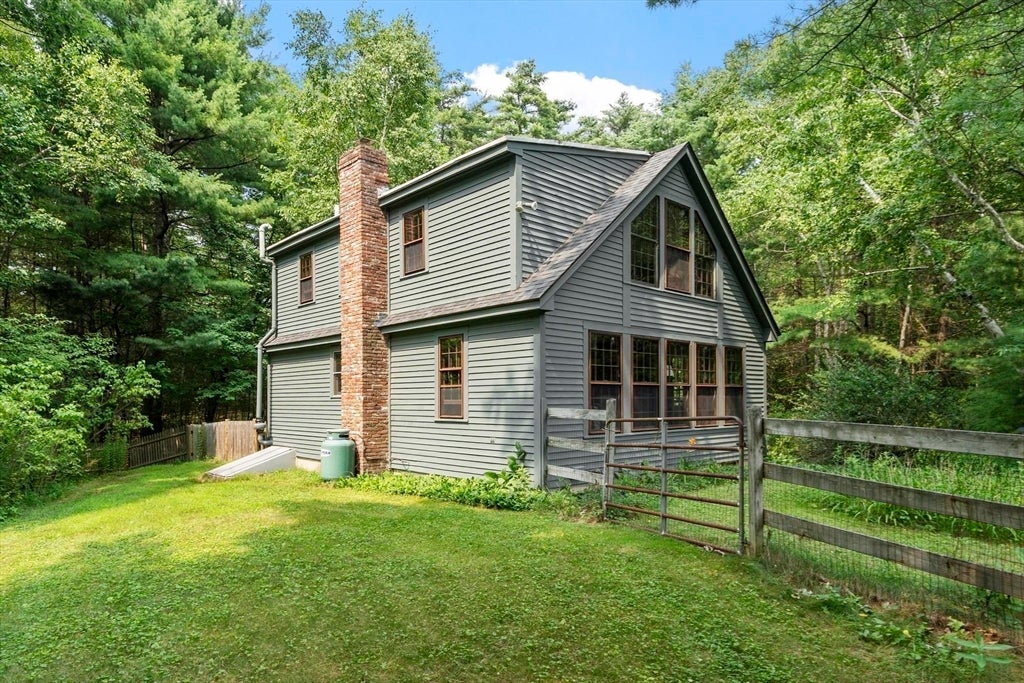 81 Vinton Pond Rd