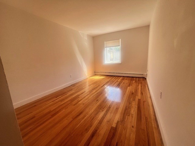 1057 Main 6