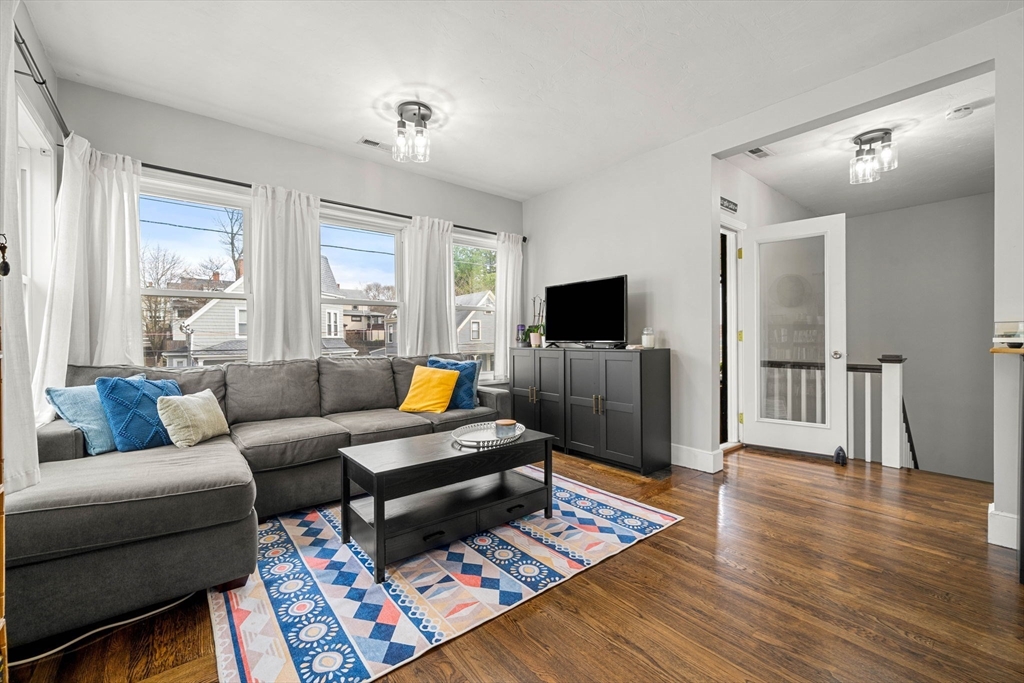 104 Stetson Ave 2