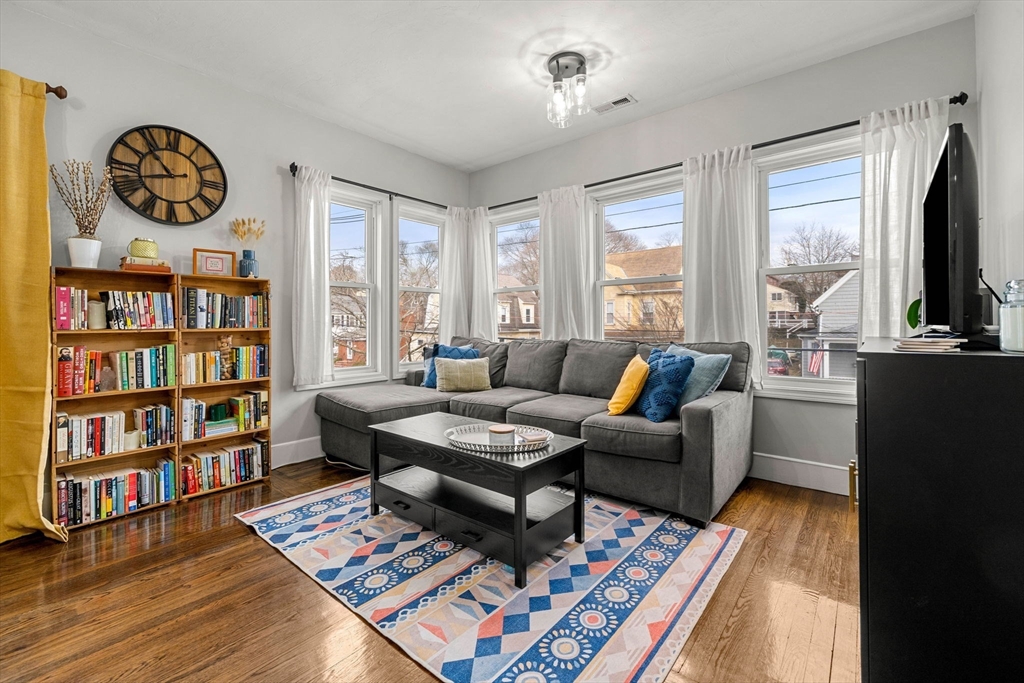 104 Stetson Ave 2