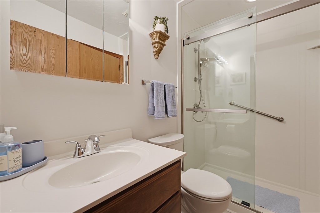 74 Highwood Dr #74, Franklin, MA Photo #20