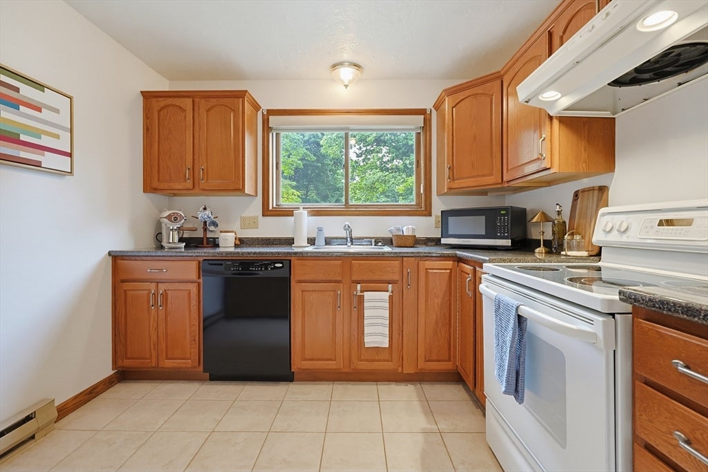 74 Highwood Dr #74, Franklin, MA Photo #17
