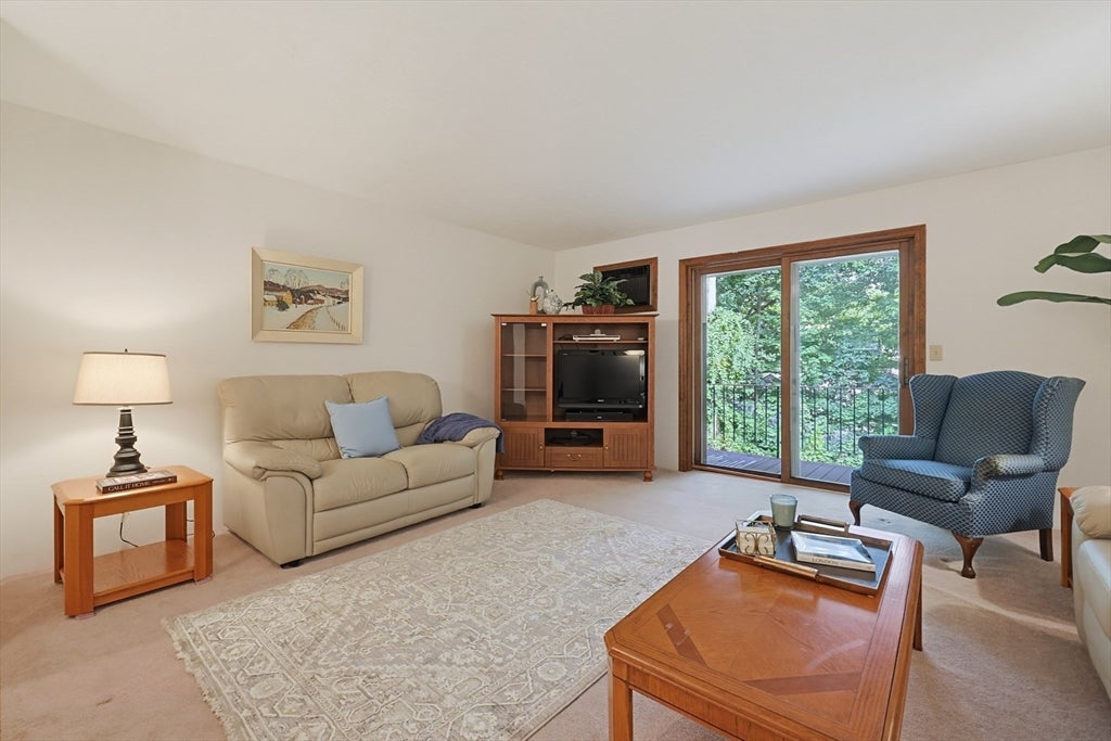 74 Highwood Dr #74, Franklin, MA Photo #8