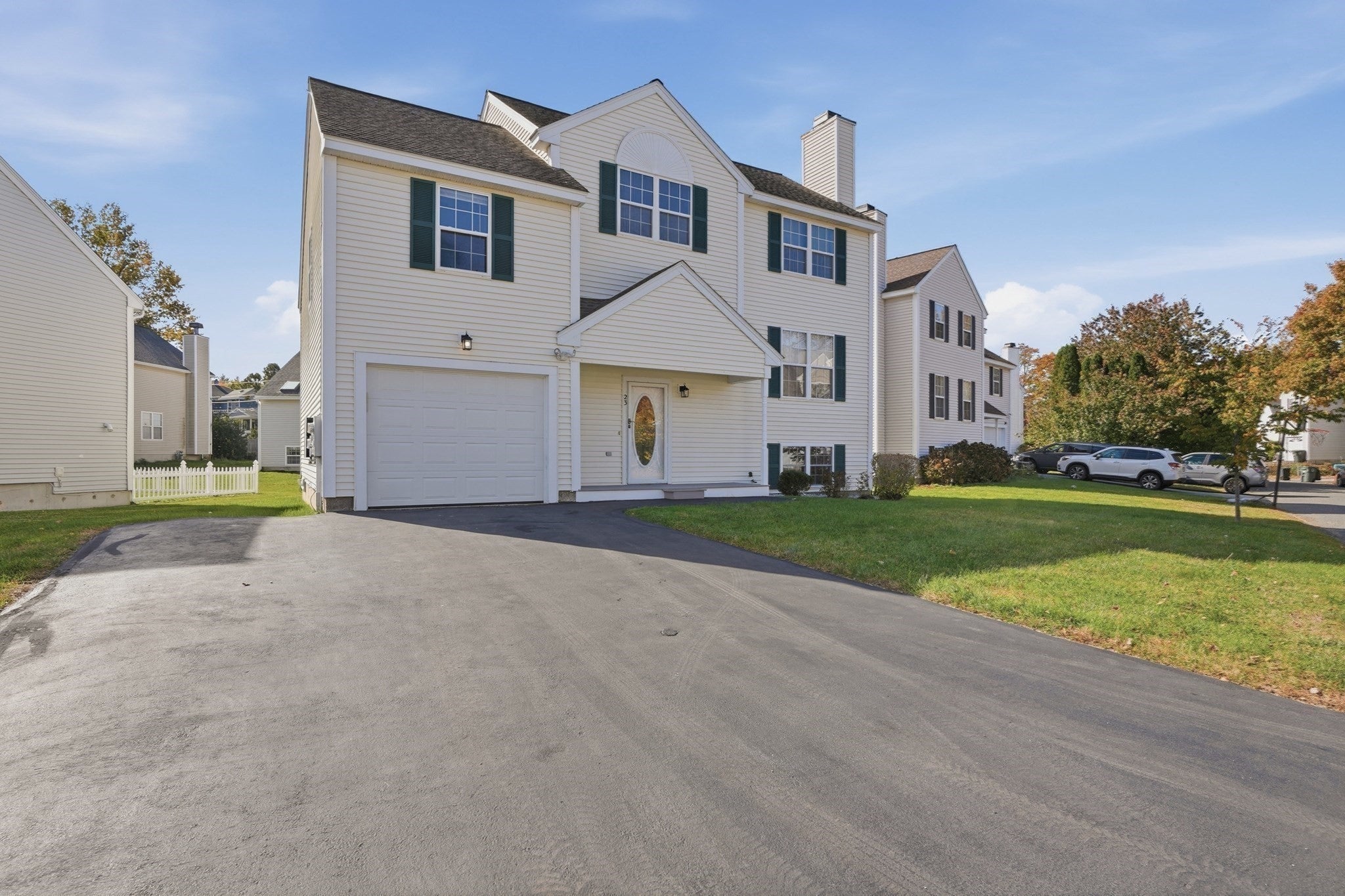 23 Nadine Ln