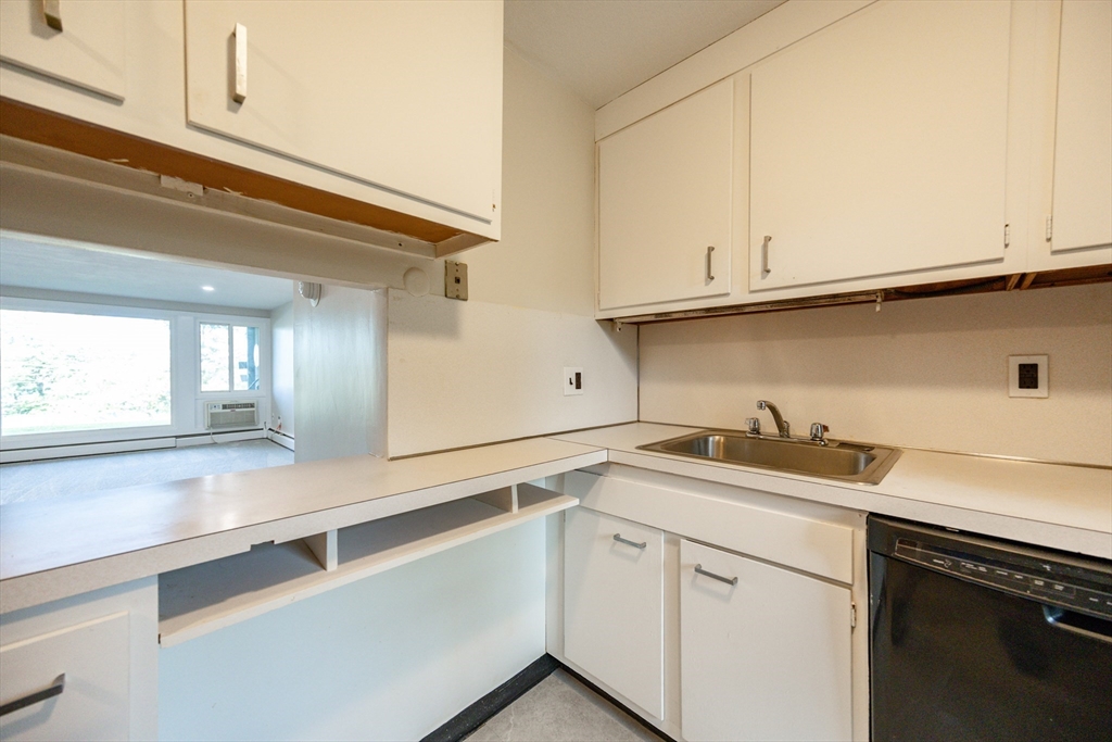301 Neponset St 25