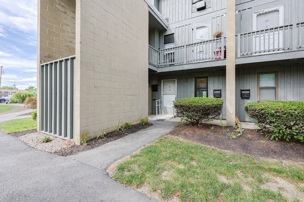 301 Neponset St 25