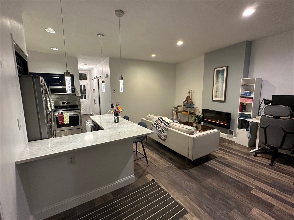 Photo of 40-40A Newbern ST, Boston, MA