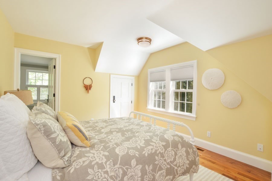 Barnstable, Massachusetts 02655, United States, 5 Bedrooms Bedrooms, ,6 BathroomsBathrooms,Residential,Active,84455