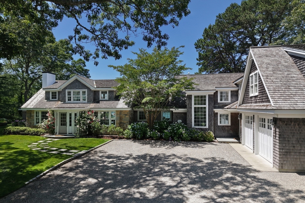 Barnstable, Massachusetts 02655, United States, 5 Bedrooms Bedrooms, ,6 BathroomsBathrooms,Residential,Active,84455