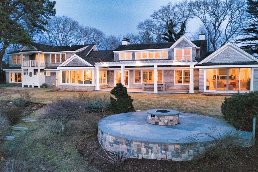 Barnstable, Massachusetts 02655, United States, 5 Bedrooms Bedrooms, ,6 BathroomsBathrooms,Residential,Active,84455