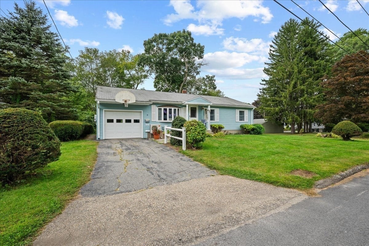 3 Vine St, Webster, MA, 3 Vine St, Webster, MA Photo #20