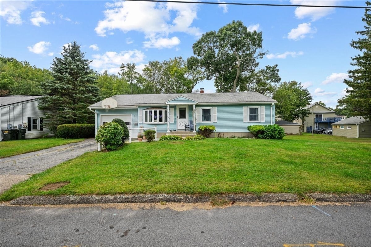 3 Vine St, Webster, MA, 3 Vine St, Webster, MA Photo #18