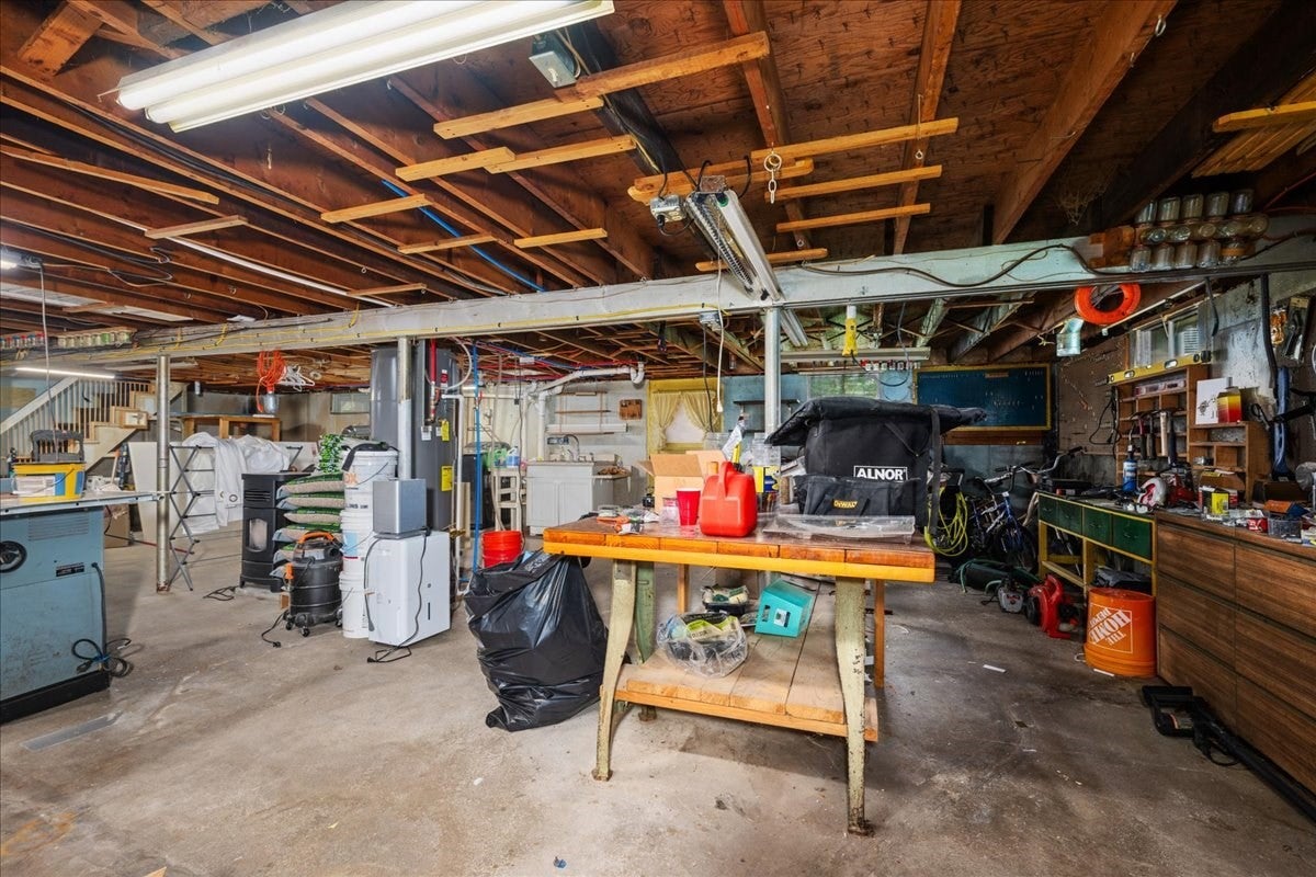 3 Vine St, Webster, MA, 3 Vine St, Webster, MA Photo #17