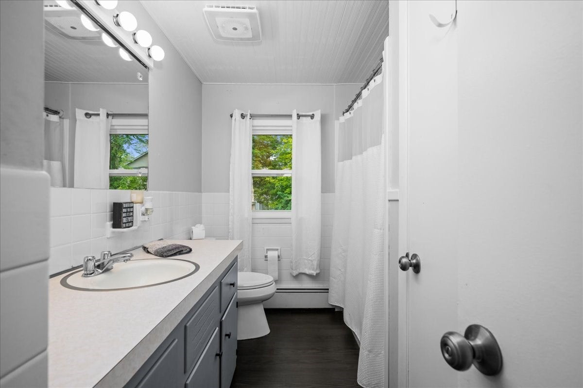 3 Vine St, Webster, MA, 3 Vine St, Webster, MA Photo #15