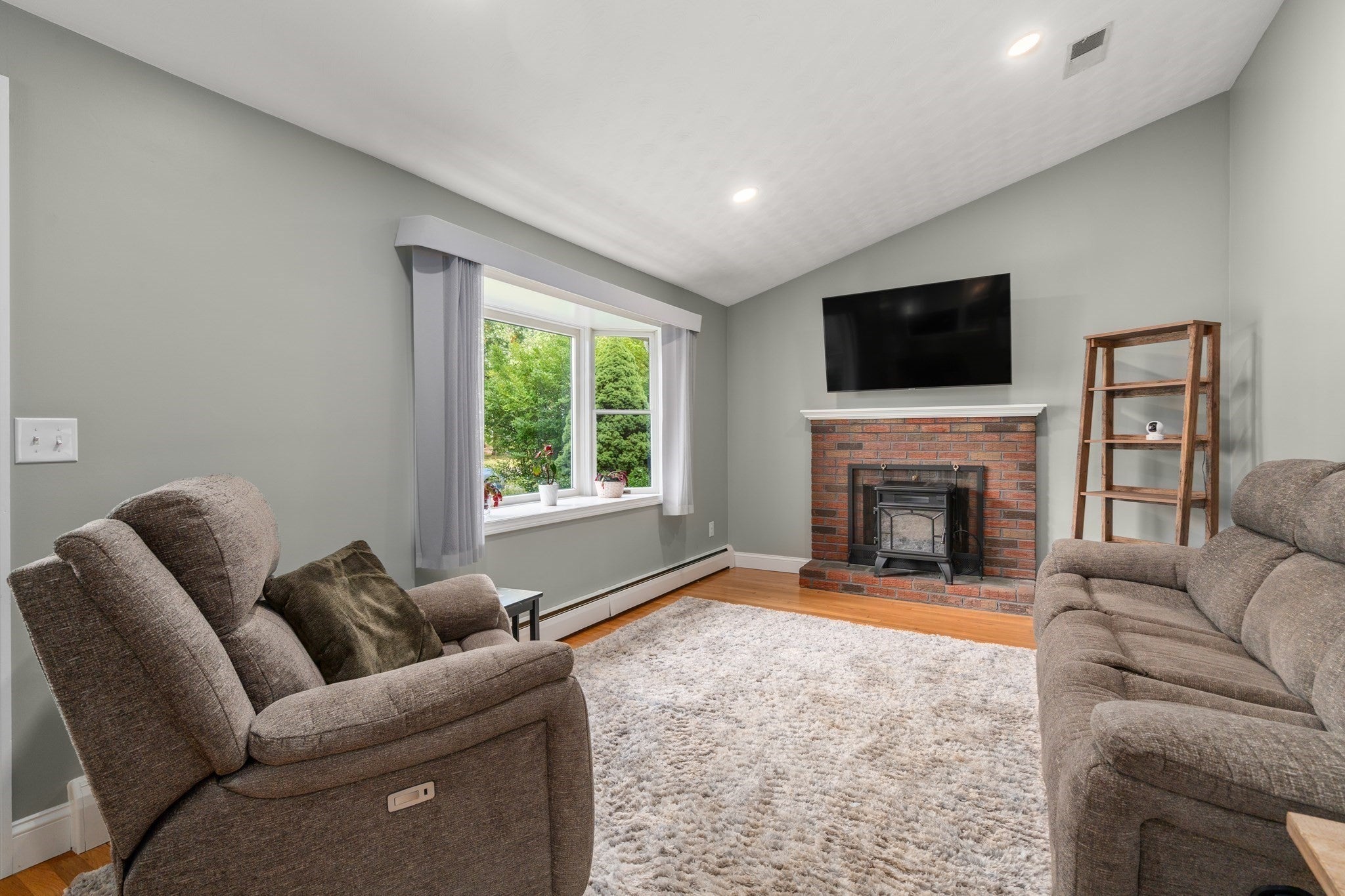 18 Julie Ave, Brockton, MA, 18 Julie Ave, Brockton, MA Photo #10