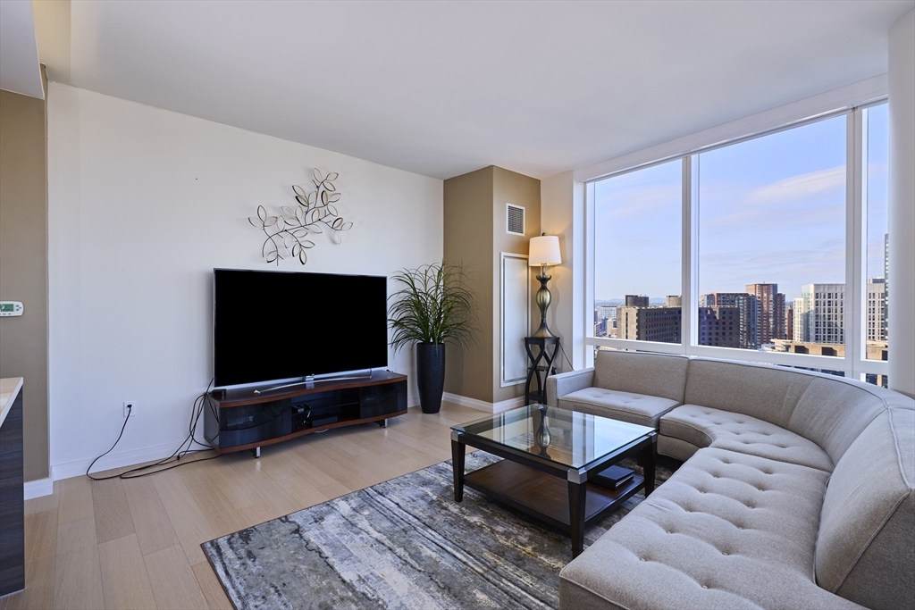 1 Franklin St 2603