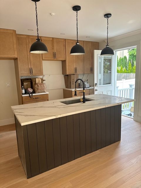 9 Swan St 3 Beverly MA 01915