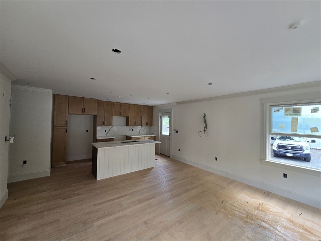9 Swan St 3