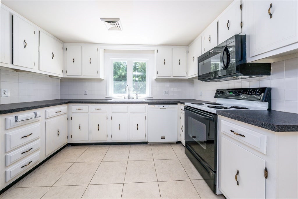 63 White Rock Road, Yarmouth, MA Photo #8