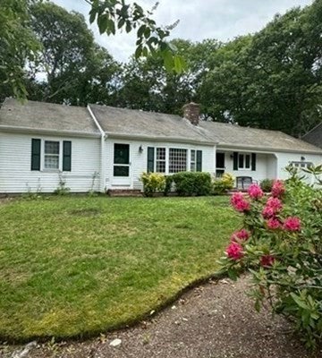 63 White Rock Road, Yarmouth, MA Photo #2