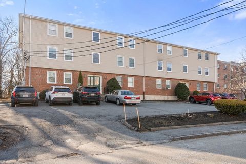 25 Rockland St 5 Boston MA 02132