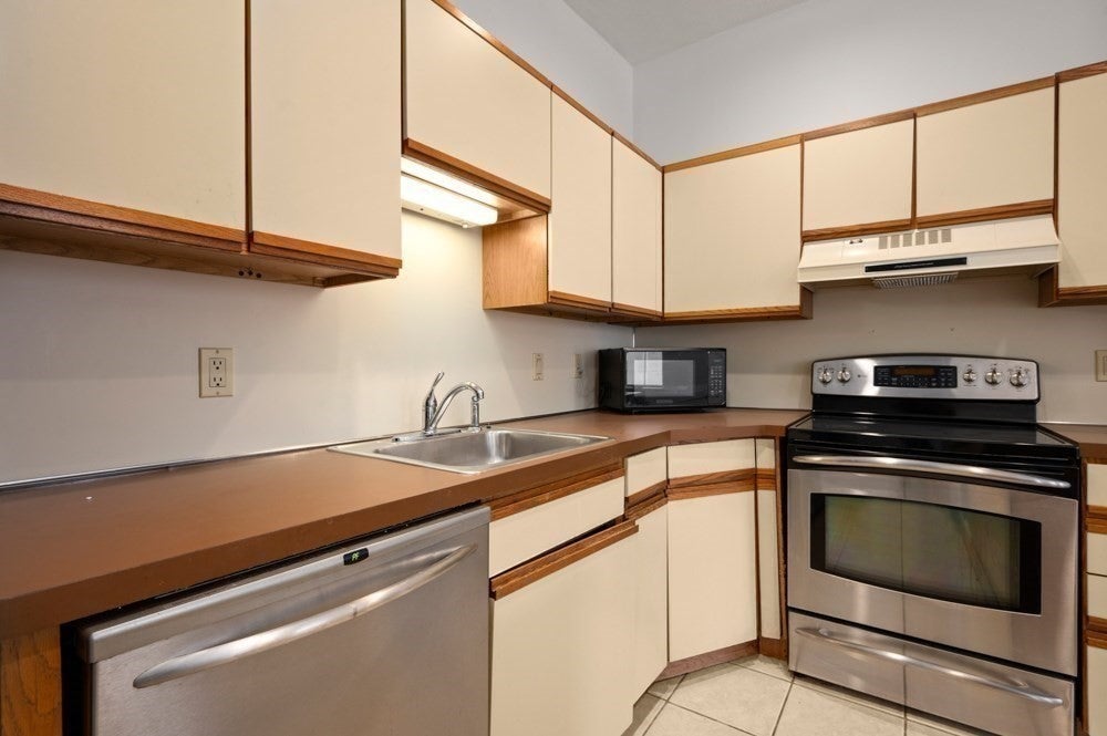 664 Massachusetts Ave #4, Boston, MA Photo #15