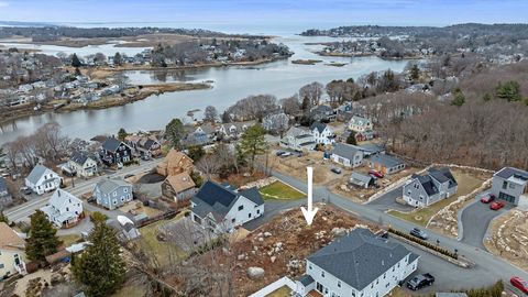 3 Deacon Farm Ln Gloucester MA 01930