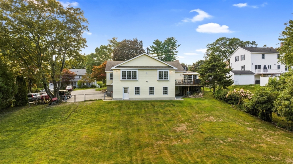 175 Oak St.
