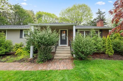 6 Birch Ln Shrewsbury MA 01545