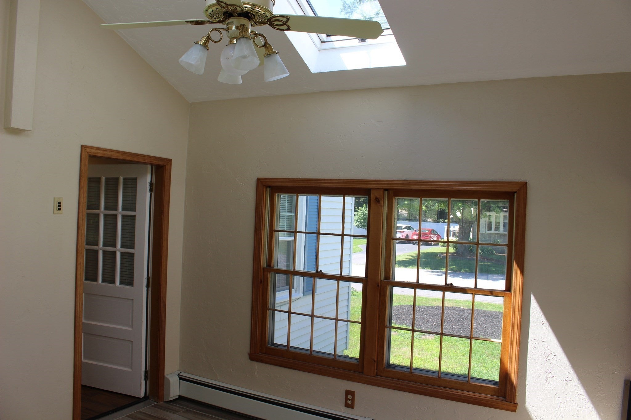 206 Debbie Drive, Leominster, MA Photo #8